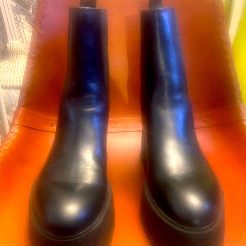 ZARA BOOTS‼️ LIKE NEW‼️ Only worn twice‼️